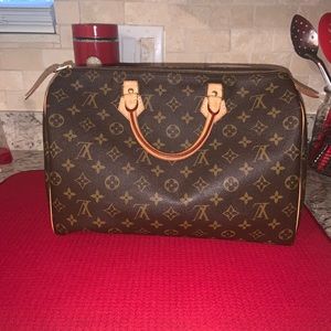 Louis Vuitton Speedy 35